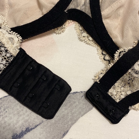 Victorias Secret Dream Angels Unlined Demi Underwire Lace Jewelled Bra Size 36D - Picture 8 of 9